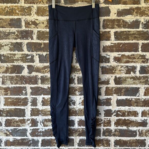 Lululemon Speed Tight Ruched Leggings Navy Paisley - Picture 3 of 7